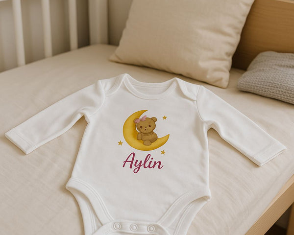 Personalisierter Babystrampler – Mit Name & süssem Motiv - eilstore.com